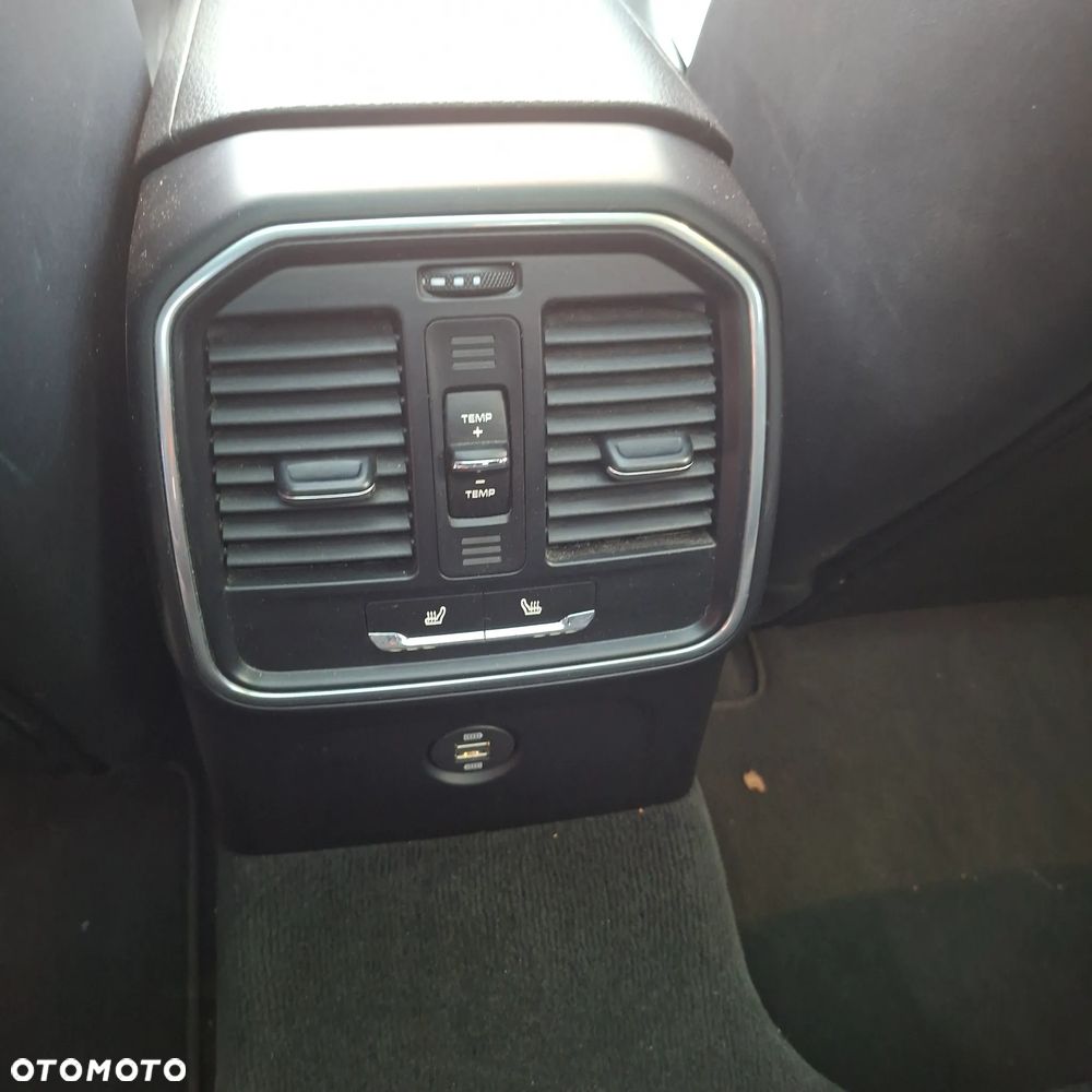 Porsche Macan Standard - 9