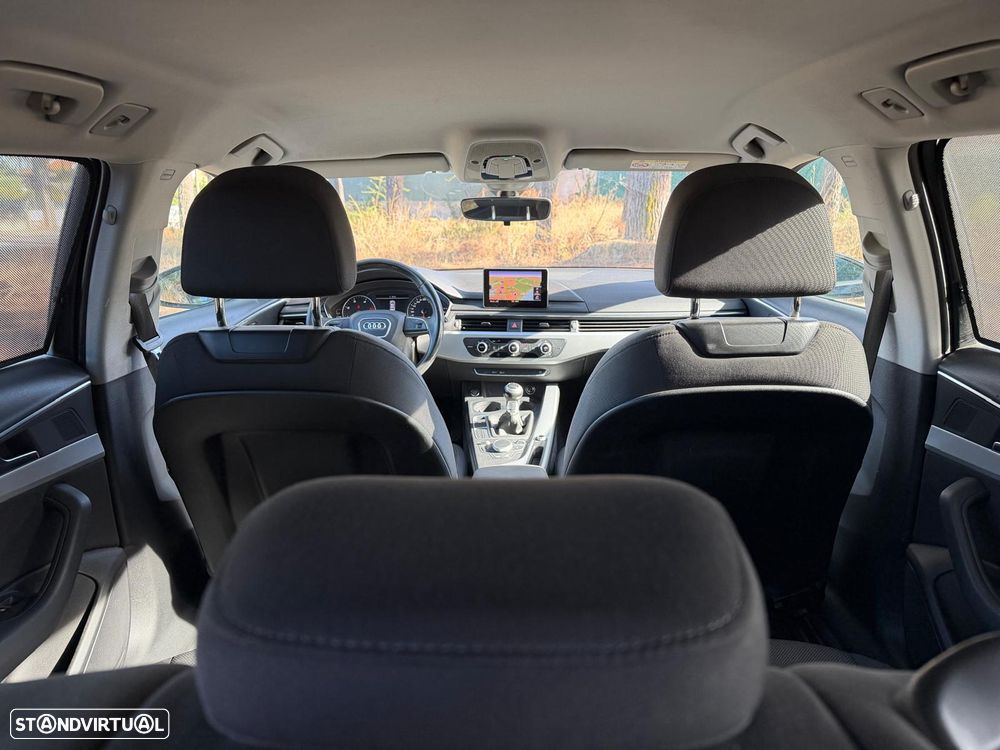 Audi A4 Avant 2.0 TDi Business Line - 17