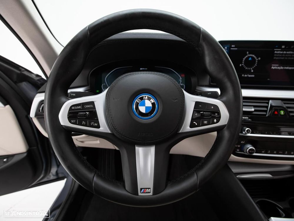 BMW 520 e - 19