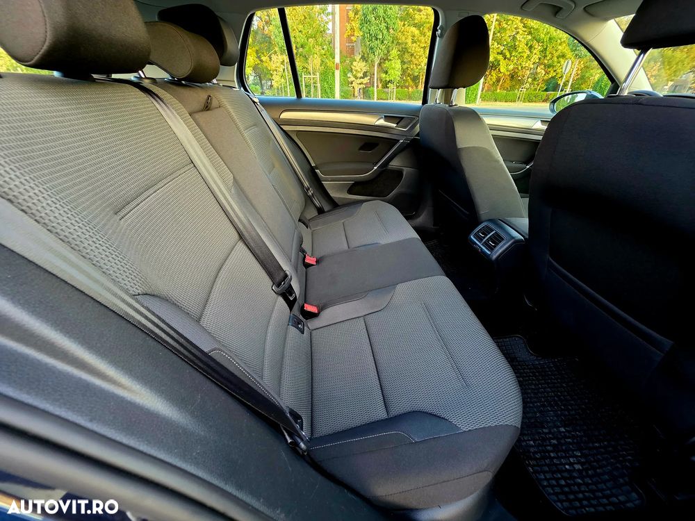 Volkswagen Golf 1.2 TSI BMT Comfortline - 10