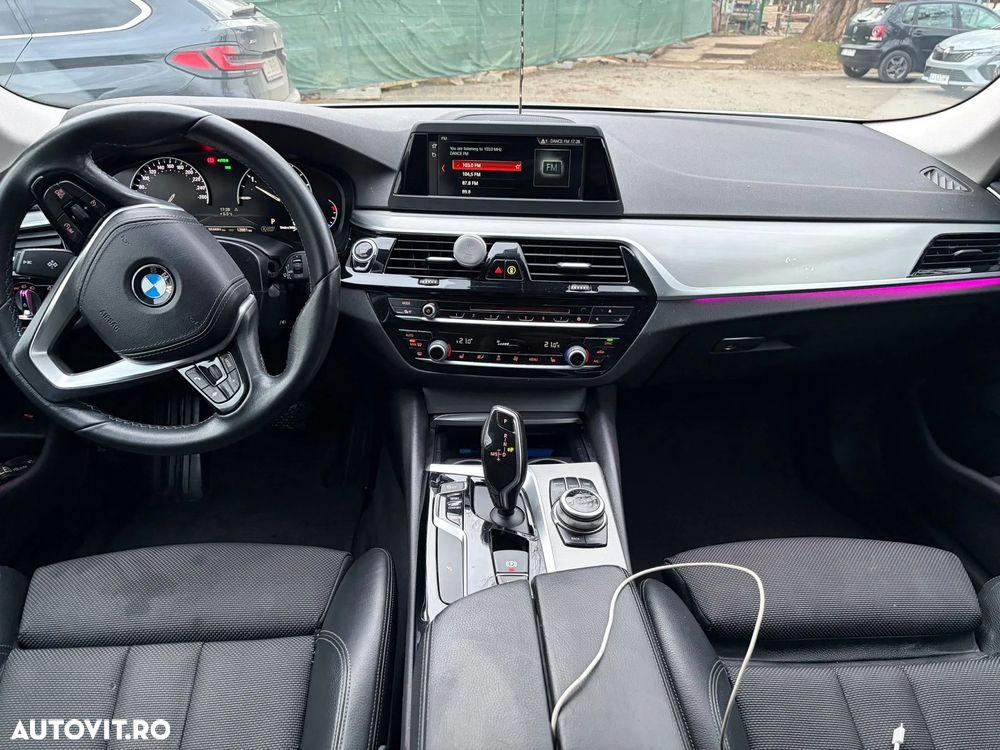 BMW Seria 5 520d xDrive AT - 5