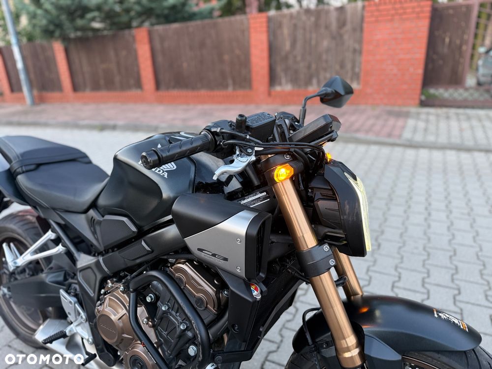Honda CB - 2