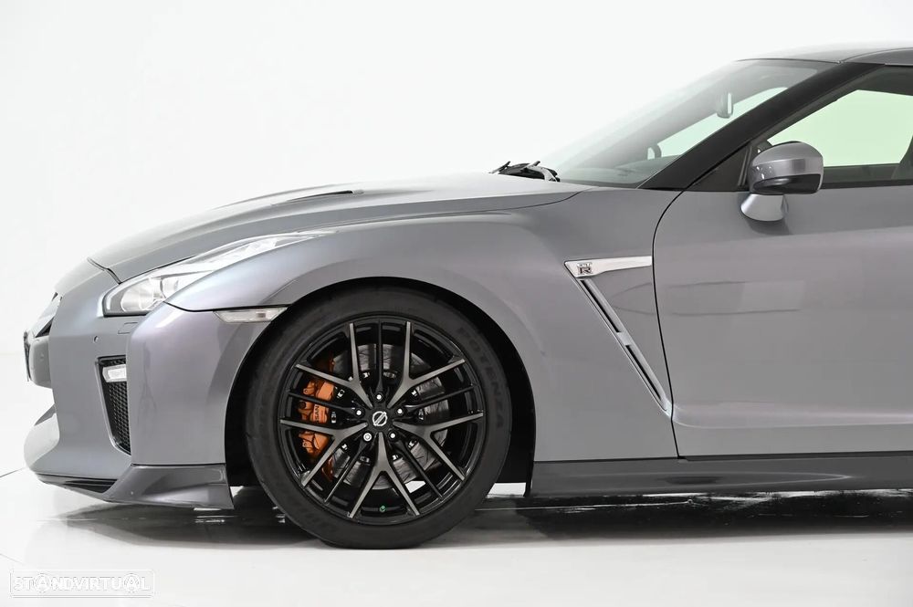 Nissan GT-R 3.8 V6 - 18