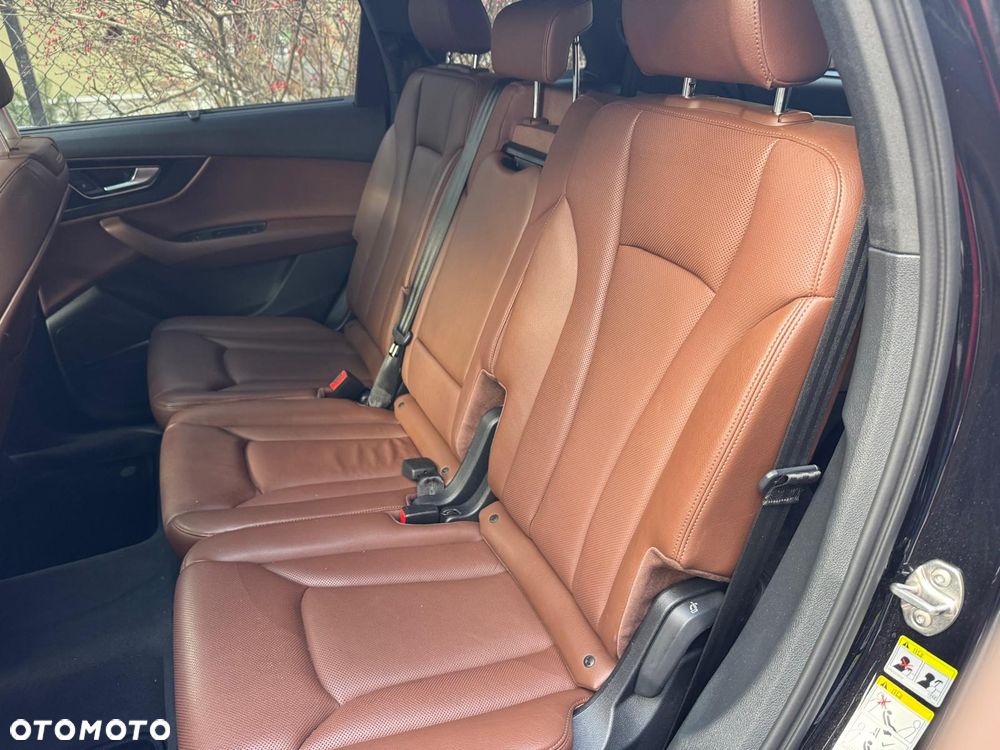 Audi Q7 - 16