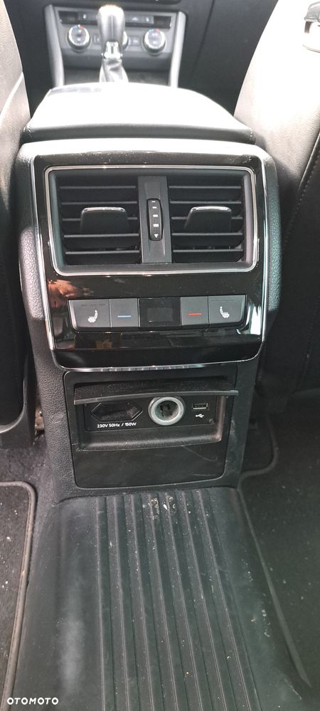 Skoda Superb 2.0 TDI 4x4 DSG L&K - 12