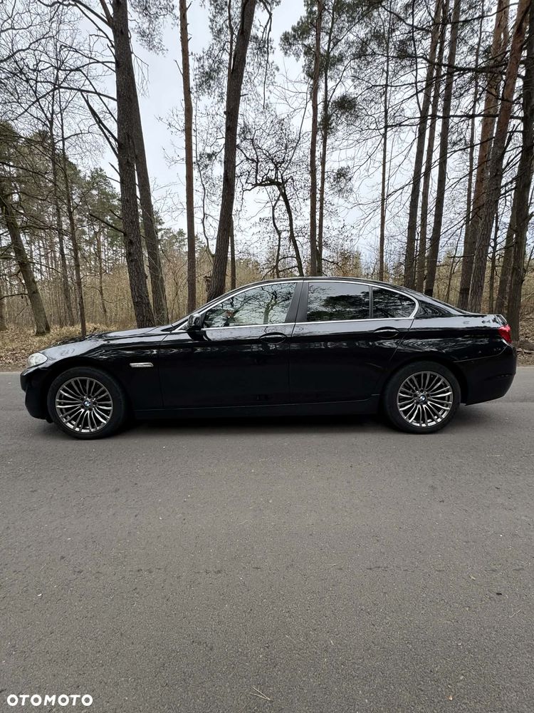 BMW Seria 5 520d xDrive Luxury Line - 4