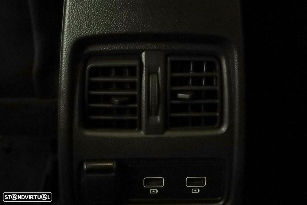 Renault Captur 1.0 TCe Techno Bi-Fuel - 25