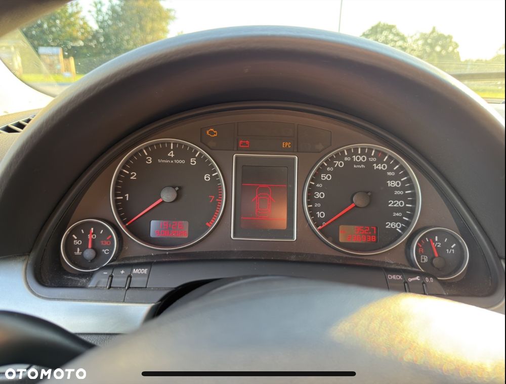 Audi A4 Limousine - 19