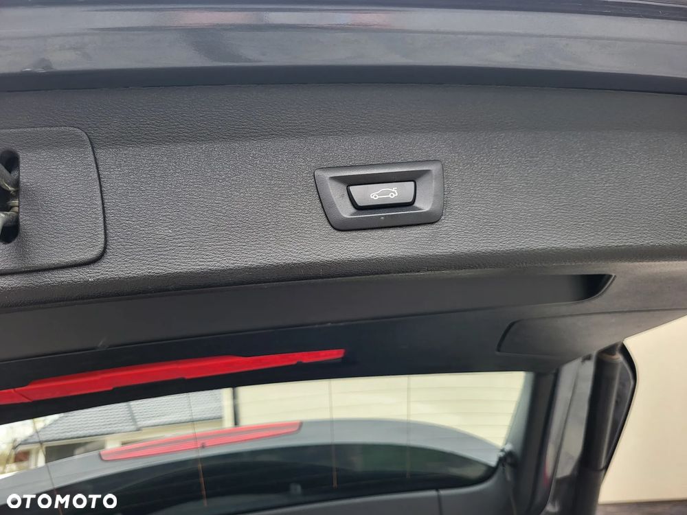 BMW X1 sDrive18d Advantage sport - 10
