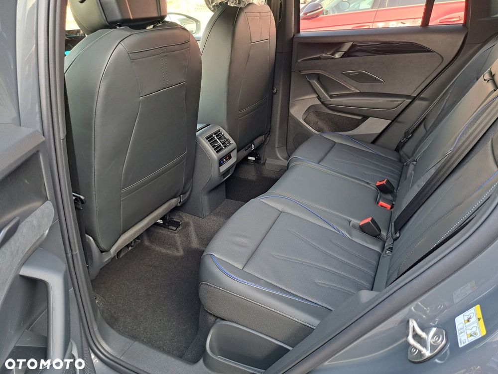 Volkswagen Tiguan - 10