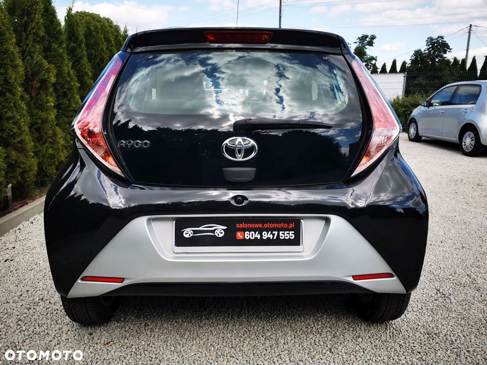 Toyota Aygo x-wave - 14