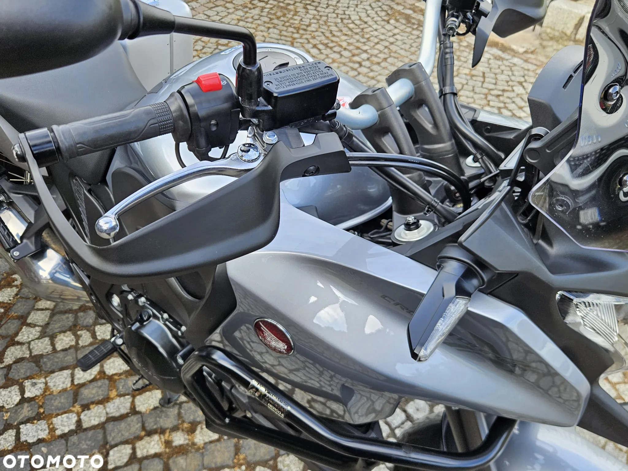 Honda VFR - 38