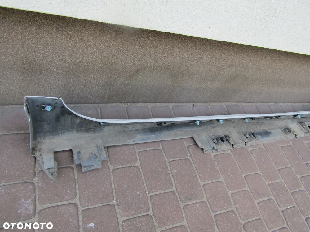 LISTWA PROGOWA LEWA  KOMBI TOYOTA COROLLA E21 GR 19 25R 2KR  070  75852-YY4030 - 4