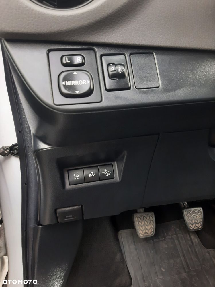 Toyota Yaris 1.5 Active - 14