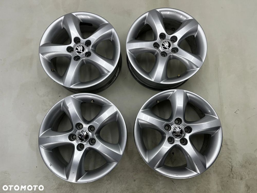 Felgi aluminiowe Skoda Fabia 2 II Roomster Praktik Ibiza Polo Fox 07-14r. r15 cali 6jx15 ET43 5x100 - 1