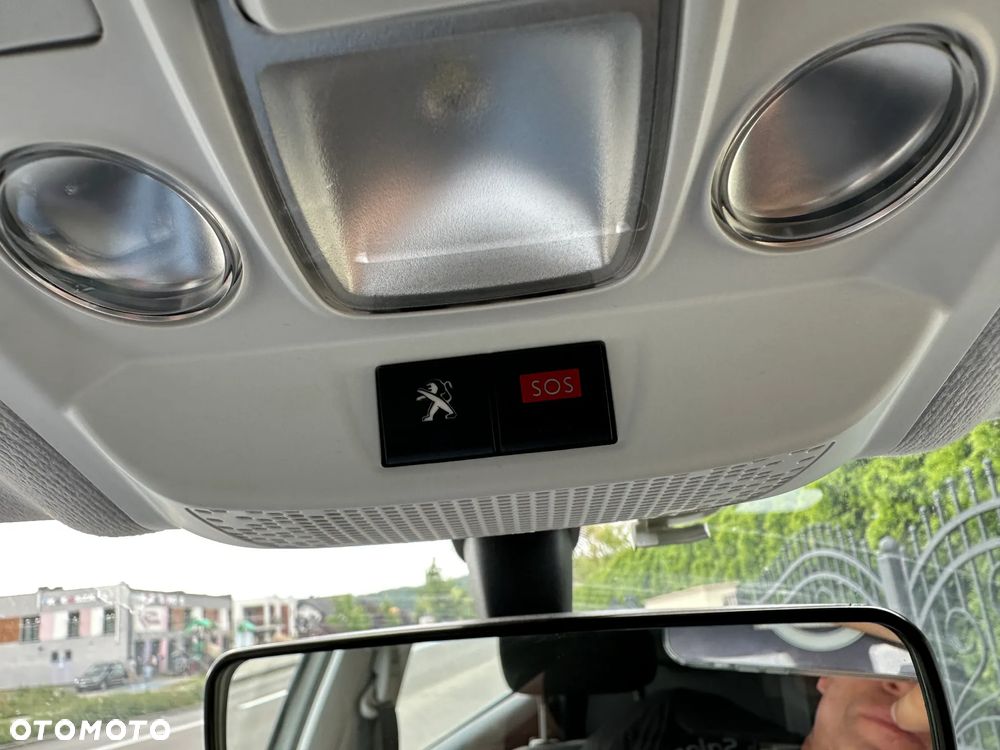 Peugeot 208 1.0 VTi Access - 24