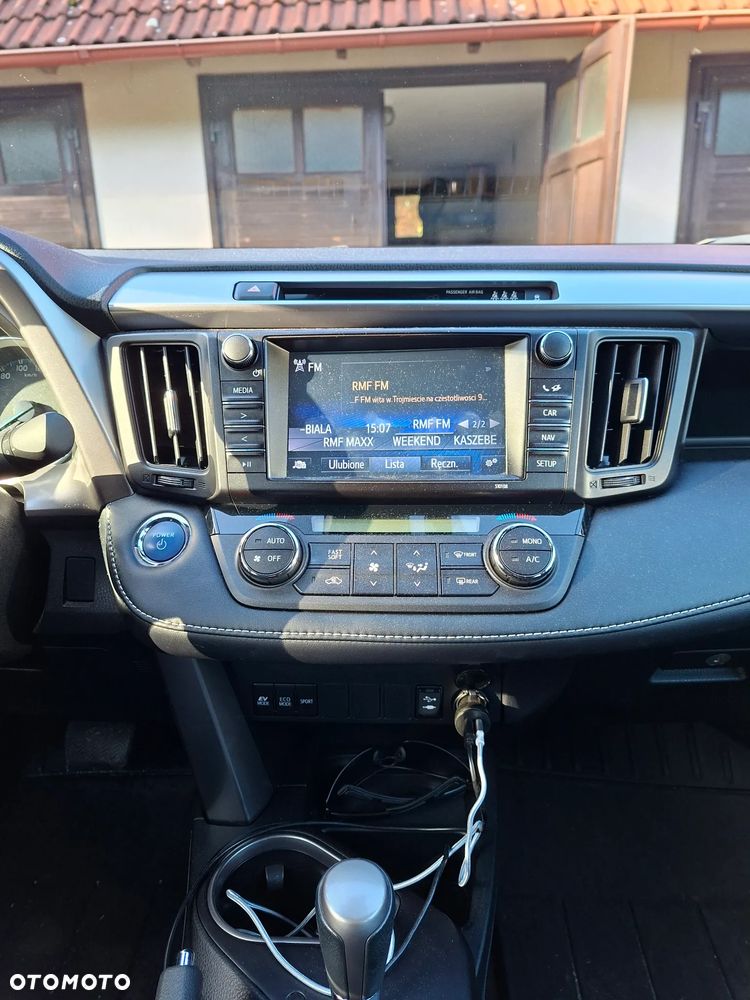 Toyota RAV4 - 9