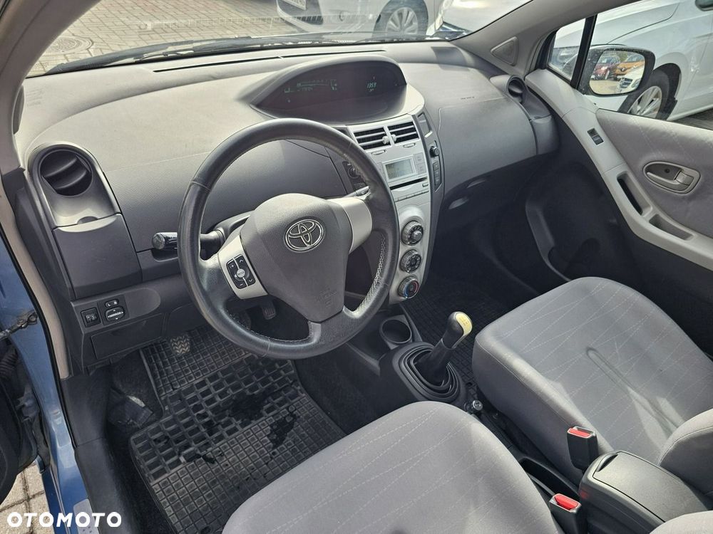Toyota Yaris 1.3 VVT-i Luna - 17