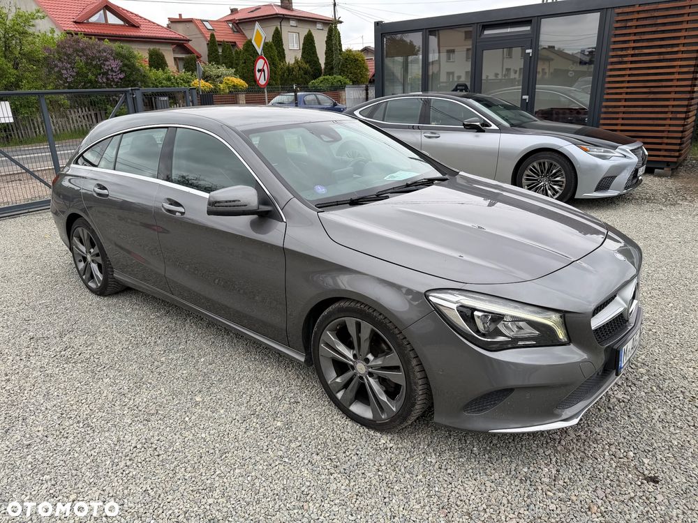Mercedes-Benz CLA 180 Urban - 19