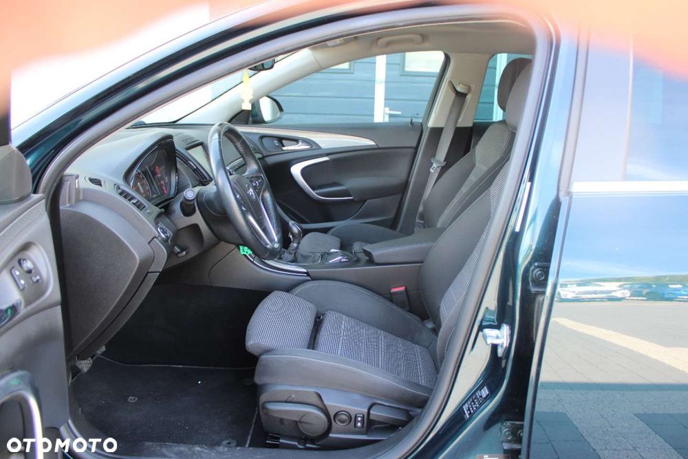 Opel Insignia - 17