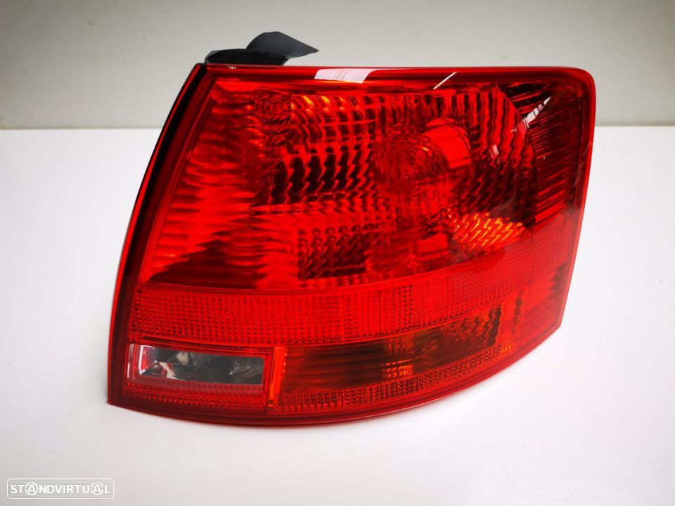 AUDI A4 B7 CARRINHA FAROLIM DTO FT122 - 1