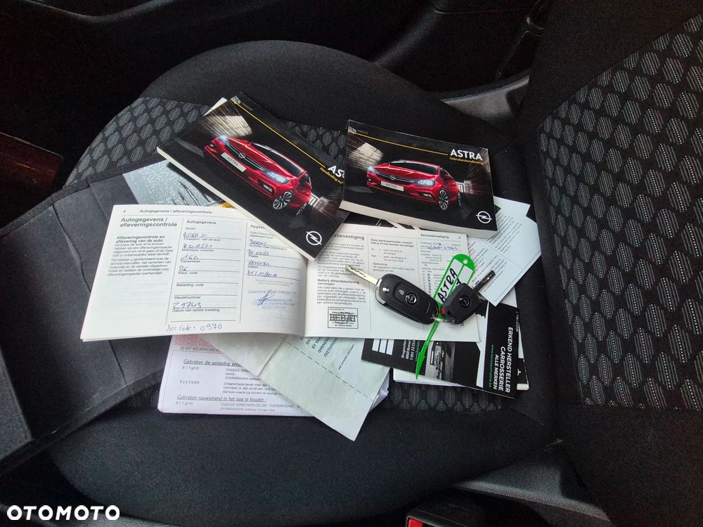 Opel Astra 1.6 CDTI Enjoy - 8