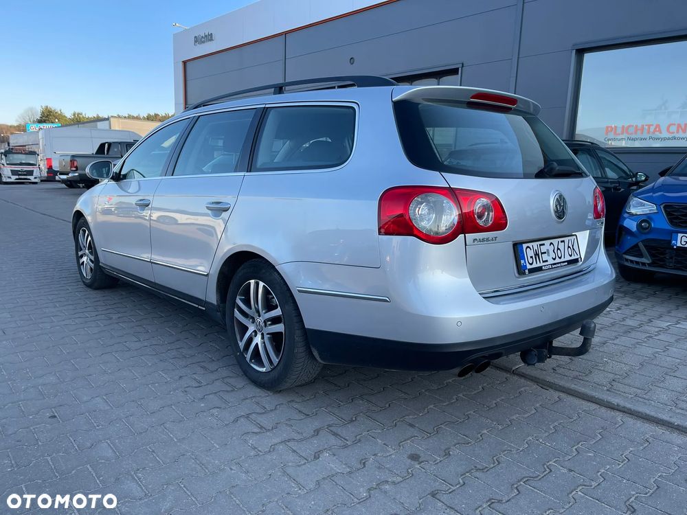 Volkswagen Passat Variant 2.0 TDI DPF BlueMot Comfortline - 3