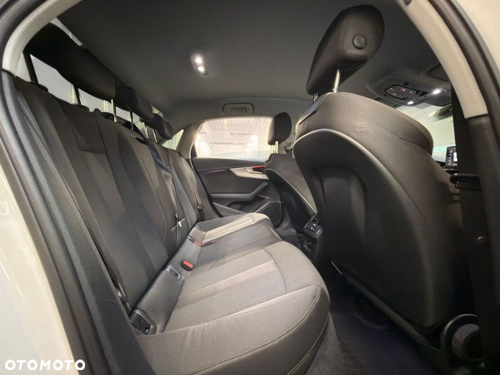 Audi A4 Limousine - 25
