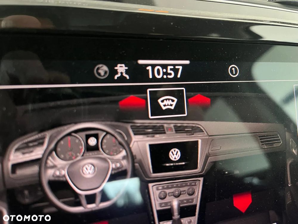 Volkswagen Touran 2.0 TDI BMT Highline DSG - 23