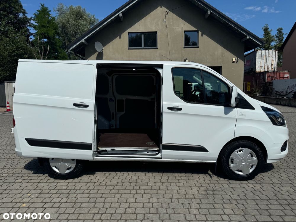 Ford Transit Custom - 10