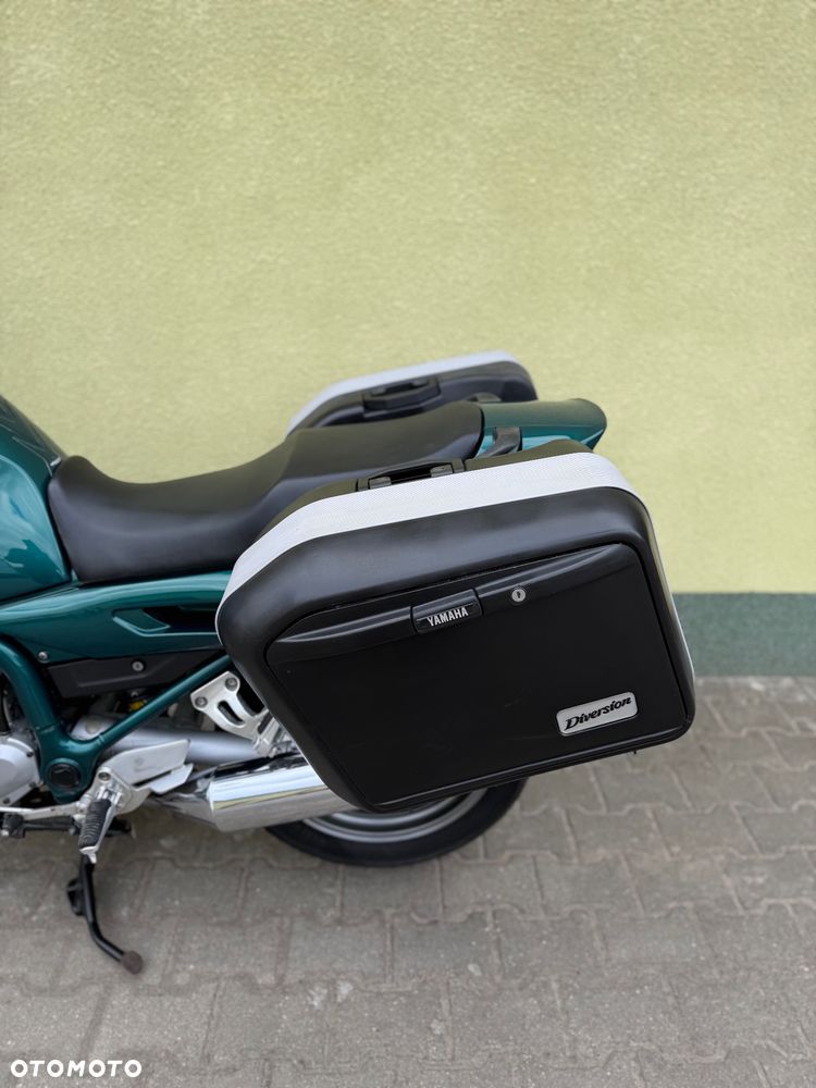 Yamaha XJ - 26