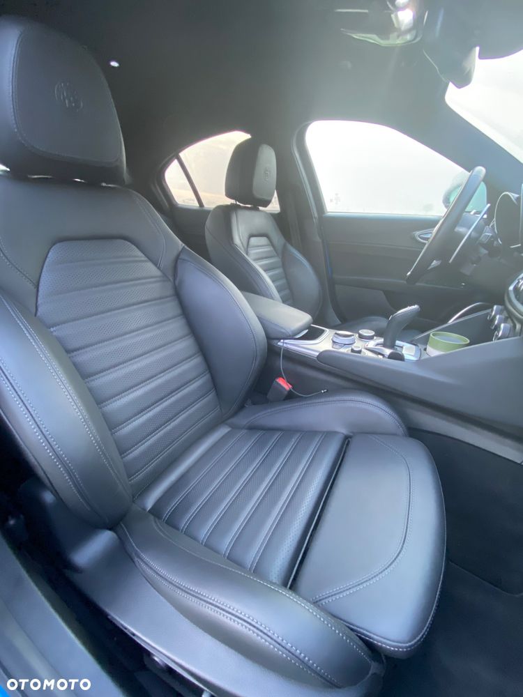 Alfa Romeo Giulia 2.0 Turbo Veloce Q4 - 7