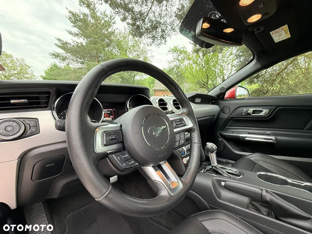Ford Mustang - 17