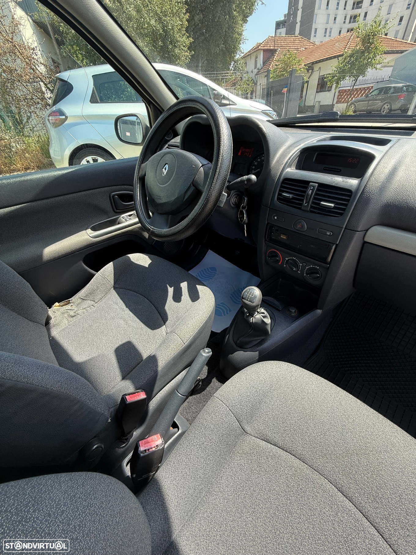 Renault clio van diesel 2 lugares comercial - 11