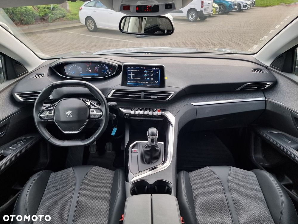 Peugeot 5008 1.2 PureTech Allure S&S - 29