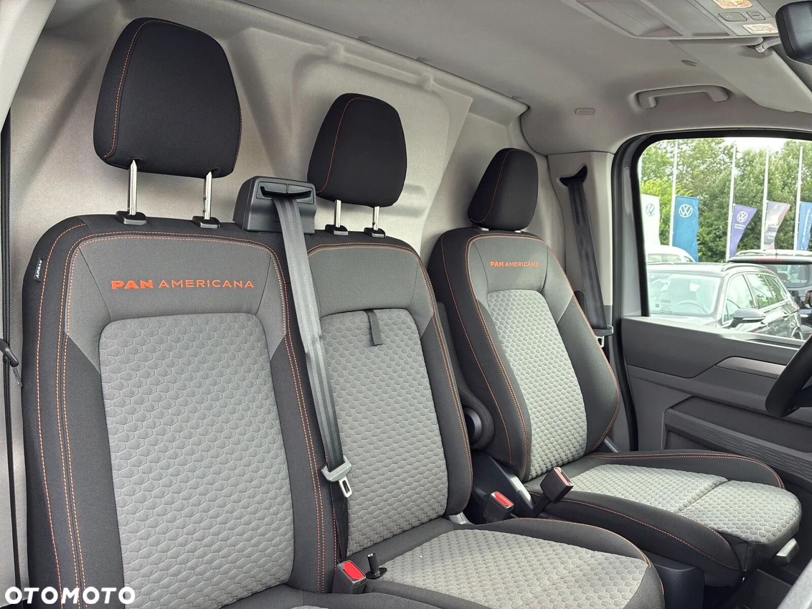 Volkswagen Transporter T7 PanAmericana/Furgon (L2) AUTOMAT, 2.0 TDI 150KM, r.o. 3500 mm - 17