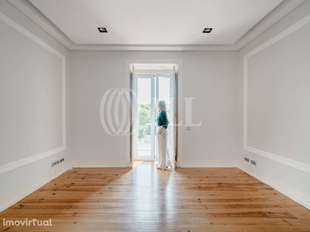 Apartamento T2 com estacionamento em Belém Lisboa - Grande imagem: 3/17