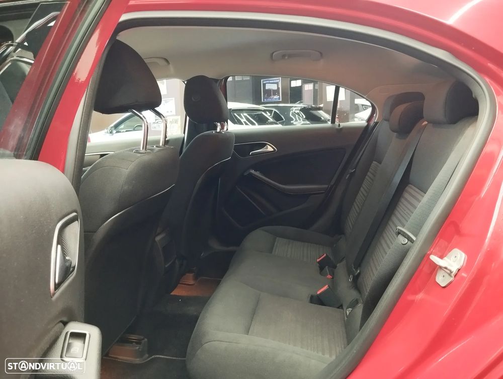 Mercedes-Benz A 160 d - 11