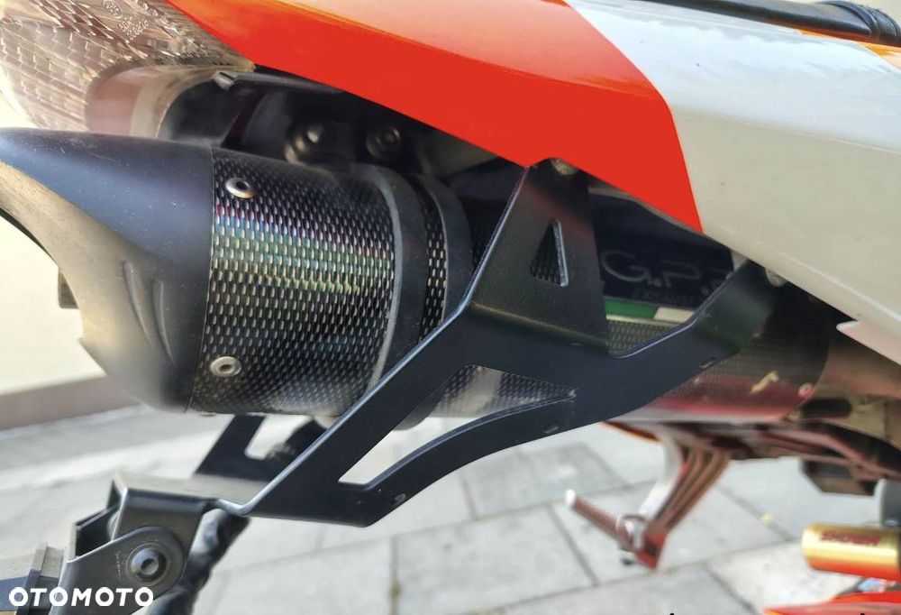 Honda CBR - 16