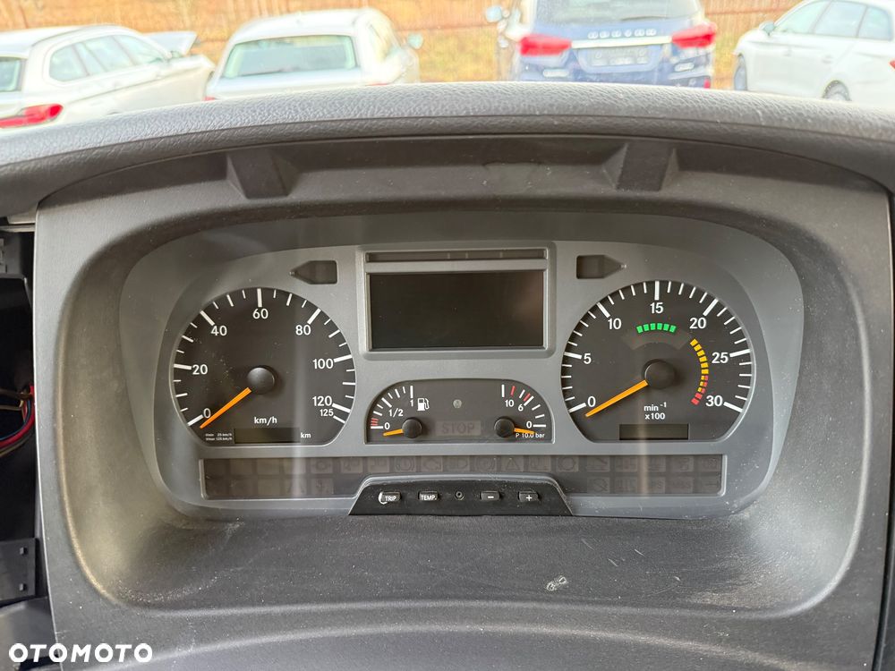 Mercedes-Benz ATEGO 818 4x2 - 34