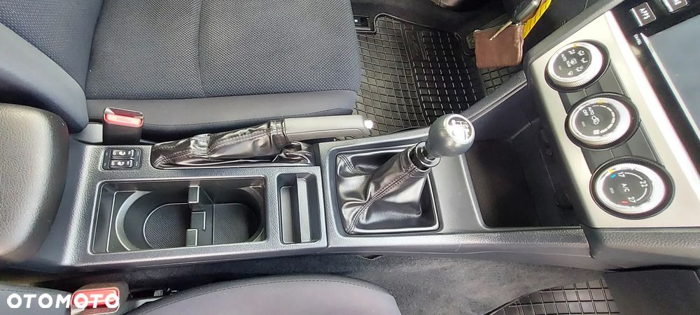 Subaru Impreza 2.0i Active - 29