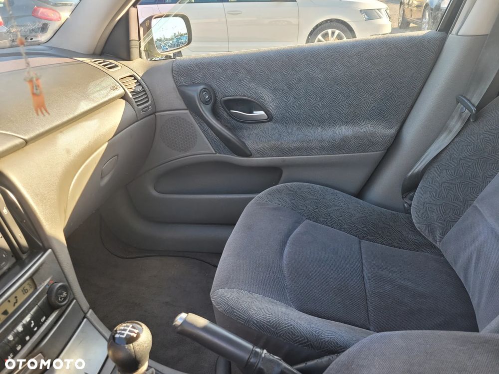 Renault Laguna - 10