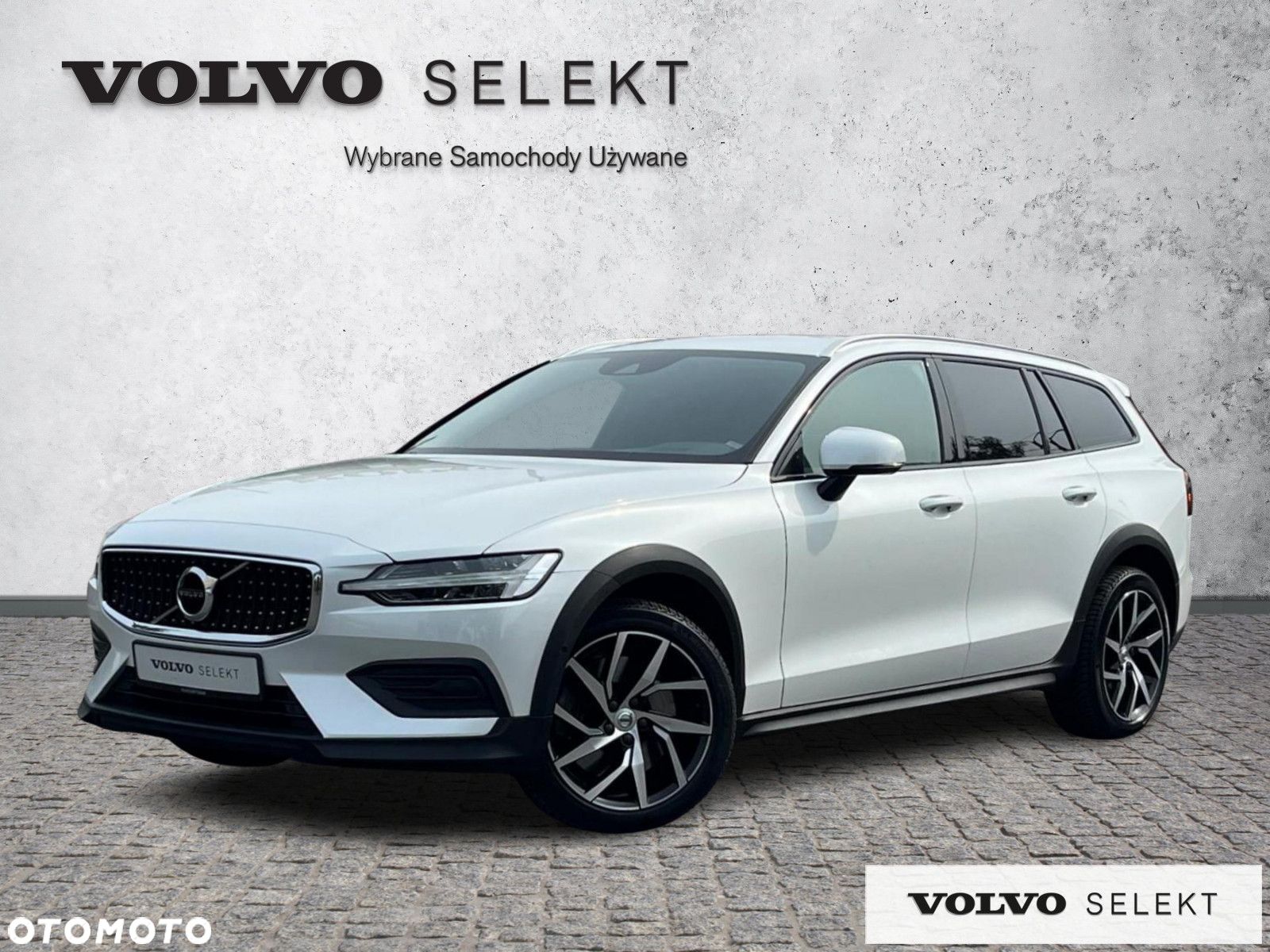 Volvo V60 Cross Country - 1