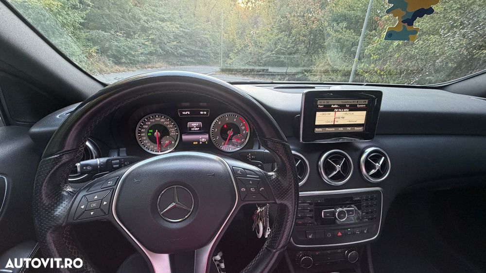 Mercedes-Benz EQA - 8