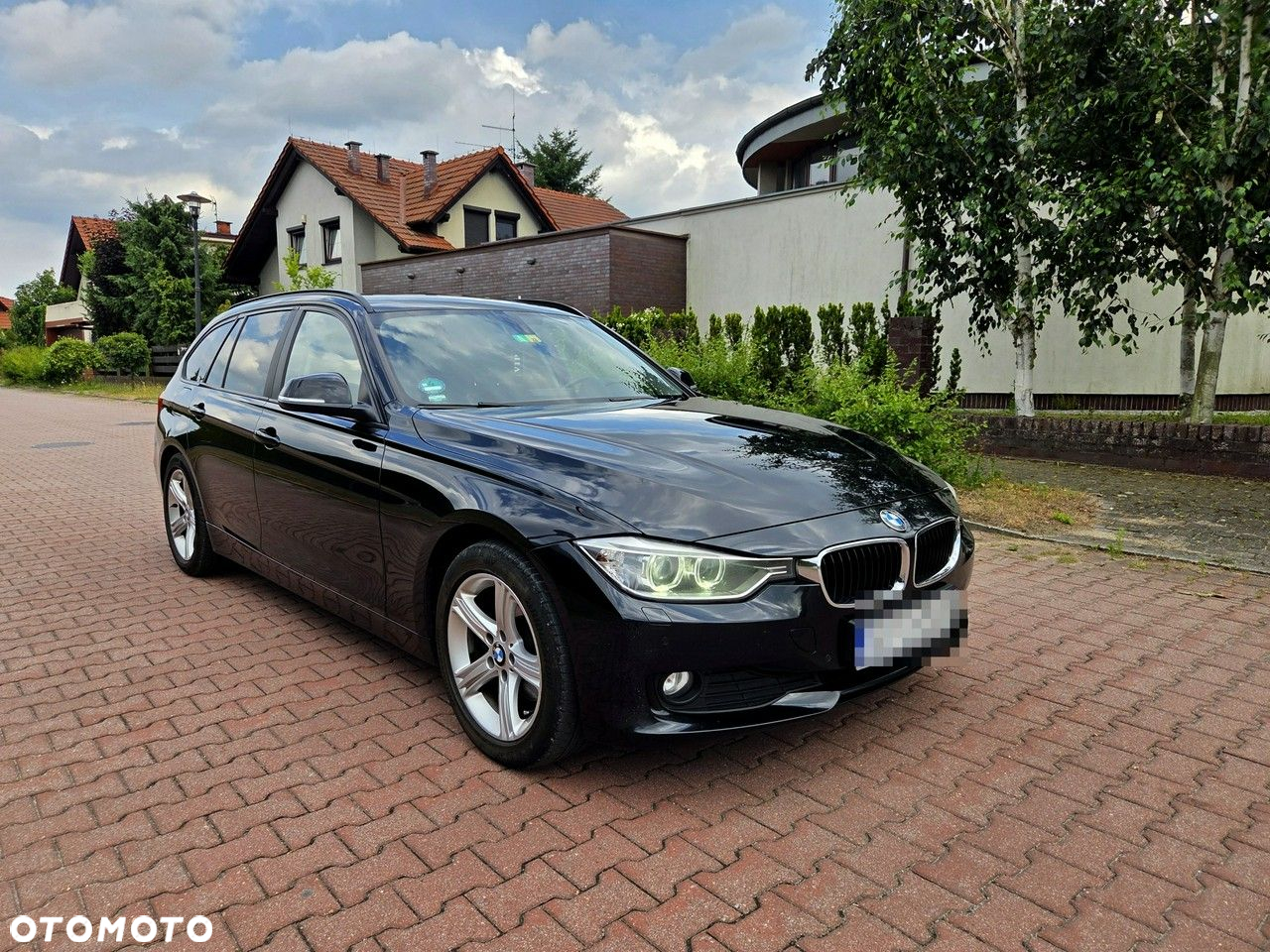 BMW Seria 3 320d DPF Touring - 2