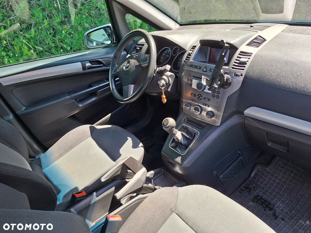 Opel Zafira - 7