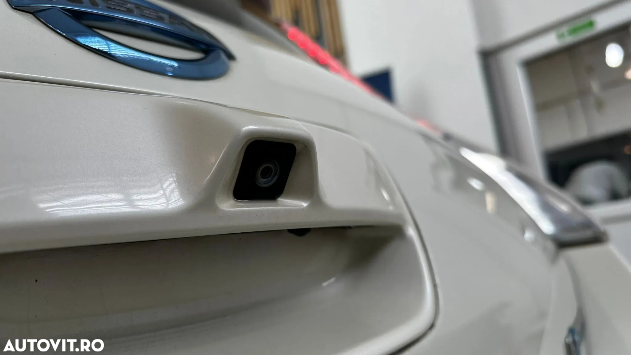 Nissan LEAF - 14