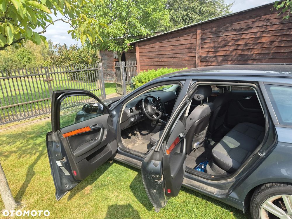 Audi A3 Sportback 2.0 TDI DPF Ambition - 4