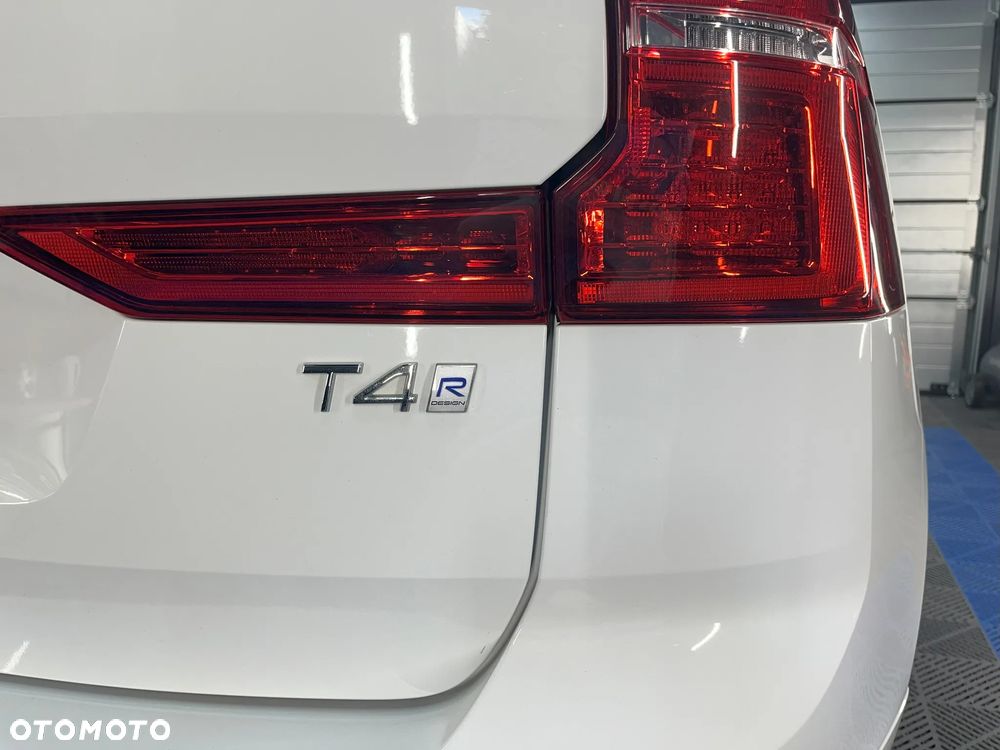 Volvo XC 60 T4 R-Design - 7