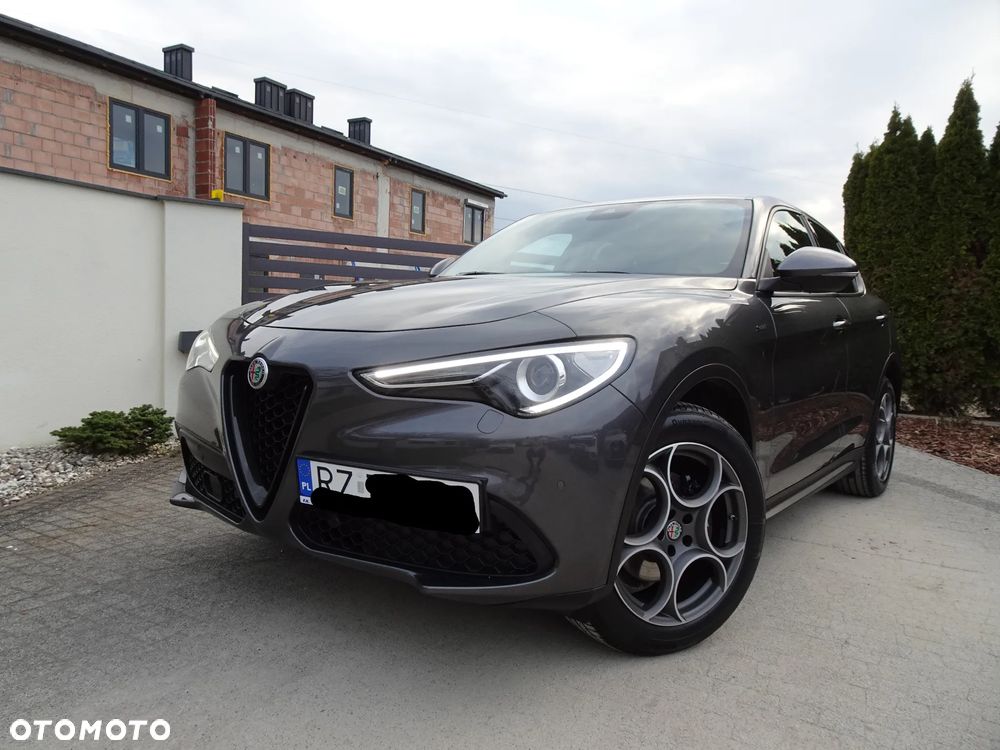 Alfa Romeo Stelvio 2.0 Turbo Sprint Q4 - 1